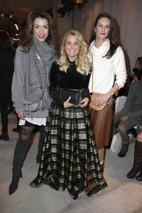 Annett Möller, Gast und Katrin Wrobel bei der Lena Hoschek Fashion Show auf der Mercedes-Benz Fashion Week Berlin Autumn Winter 2017. Berlin, 17.01.2017 Foto:xS.xGabschx xFuturexImage