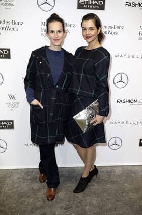 Saralisa Volm und Susan Hoecke bei der Hien Le Fashion Show auf der Mercedes-Benz Fashion Week Berlin Autumn Winter 2017. Berlin, 17.01.2017 Foto:xS.xGabschx xFuturexImage