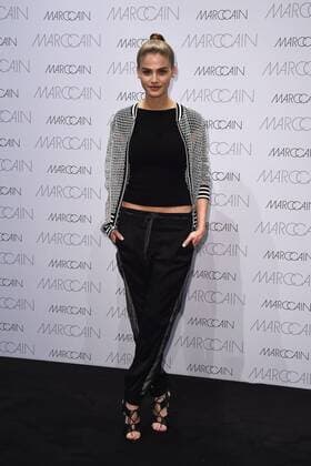 Lisa Tomaschewsky bei der Ankunft zur Marc Cain Modenschau am 17.01.2017 im Rahmen der Mercedes-Benz Fashion Week Herbst Winter 2017 in Berlin MBFW Fashionweek 2017 Januar in Berlin- Marc Cain Fashionshow 