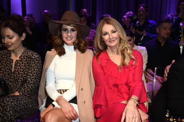 Mareile Hoeppner und Frauke Ludowig bei der Marc Cain Modenschau am 17.01.2017 im Rahmen der Mercedes-Benz Fashion Week Herbst Winter 2017 in Berlin MBFW Fashionweek 2017 Januar in Berlin- Marc Cain Fashionshow 