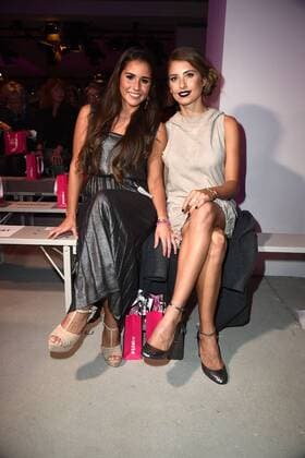 Themen der Woche Sarah Engels Lombardi und Cathy Hummels bei der Riani Modenschau am 17.01.2017 im Rahmen der Mercedes-Benz Fashion Week Herbst Winter 2017 in Berlin MBFW Fashionweek 2017 Januar in Berlin- Riani Fashionshow 