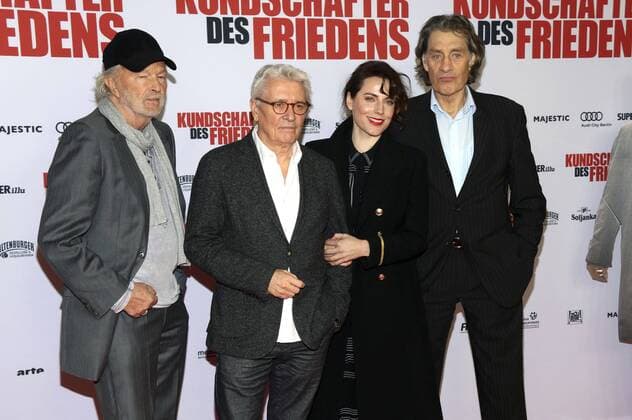 Michael Gwisdek, Henry Hübchen, Antje Traue und Winfried Glatzeder bei der Weltpremiere des Kinofilms Kundschafter des Friedens im Kino International. Berlin, 17.01.2017 Foto:xA.xBuggex xFuturexImage