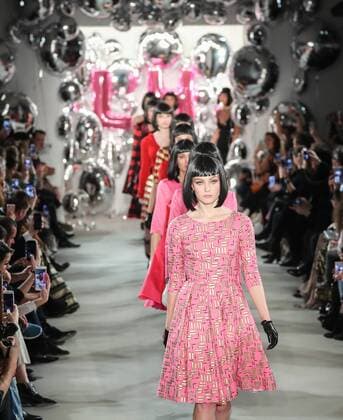 (170117) -- BERLIN, Jan. 17, 2017 -- Models display creations of Austrian designer Lena Hoschek during the Mercedes-Benz Fashion Week Berlin Autumn Winter 2017 in Berlin, capital of Germany, on Jan. 17, 2017. ) GERMANY-BERLIN-FASHION WEEK-LENA HOSCHEK ShanxYuqi 