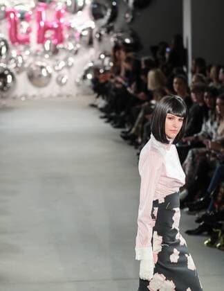 (170117) -- BERLIN, Jan. 17, 2017 -- A model displays a creation of Austrian designer Lena Hoschek during the Mercedes-Benz Fashion Week Berlin Autumn Winter 2017 in Berlin, capital of Germany, on Jan. 17, 2017. ) GERMANY-BERLIN-FASHION WEEK-LENA HOSCHEK ShanxYuqi 