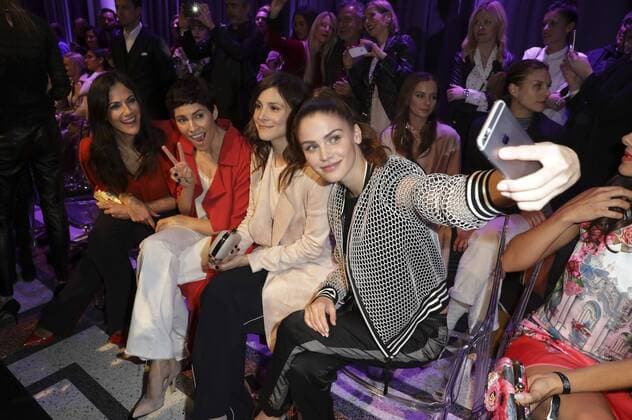 Bettina Zimmermann, Jasmin Gerat, Aylin Tezel und Lisa Tomaschewsky bei der Marc Cain Fashion Show auf der Mercedes-Benz Fashion Week Berlin Autumn Winter 2017. Berlin, 17.01.2017 Foto:xS.xGabschx xFuturexImage