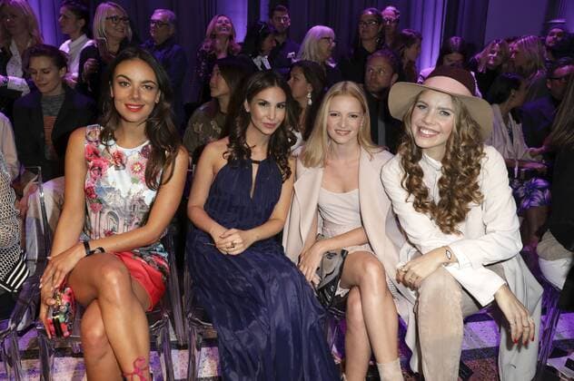 Janina Uhse, Sila Sahin, Jennifer Ulrich und Victoria Swarovski bei der Marc Cain Fashion Show auf der Mercedes-Benz Fashion Week Berlin Autumn Winter 2017. Berlin, 17.01.2017 Foto:xS.xGabschx xFuturexImage