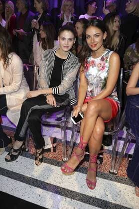 Lisa Tomaschewsky und Janina Uhse bei der Marc Cain Fashion Show auf der Mercedes-Benz Fashion Week Berlin Autumn Winter 2017. Berlin, 17.01.2017 Foto:xS.xGabschx xFuturexImage