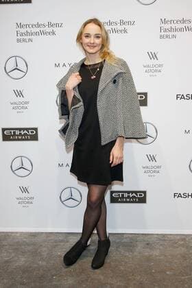 Anne-Catrin Wahls (ehemals Märzke) - Ankunft zur Holy Ghost Fashion-Show im Rahmen der Mercedes-Benz Fashion Week Berlin Spring Summer 2017 Collections im Kaufhaus Jandorf in Berlin am 17.01.2017. Mercedes-Benz Fashion Week Berlin Spring Summer 2017 Collections