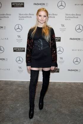 Anna Hiltrop - Ankunft zur Holy Ghost Fashion-Show im Rahmen der Mercedes-Benz Fashion Week Berlin Spring Summer 2017 Collections im Kaufhaus Jandorf in Berlin am 17.01.2017. Mercedes-Benz Fashion Week Berlin Spring Summer 2017 Collections