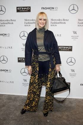 Monica Ivancan - Ankunft zur Holy Ghost Fashion-Show im Rahmen der Mercedes-Benz Fashion Week Berlin Spring Summer 2017 Collections im Kaufhaus Jandorf in Berlin am 17.01.2017. Mercedes-Benz Fashion Week Berlin Spring Summer 2017 Collections
