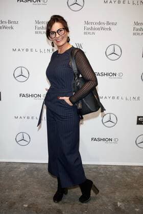 Astrid Rudolph - Ankunft zur Lena Hoschek Fashion-Show im Rahmen der Mercedes-Benz Fashion Week Berlin Spring Summer 2017 Collections im Kaufhaus Jandorf in Berlin am 17.01.2017. Mercedes-Benz Fashion Week Berlin Spring Summer 2017 Collections