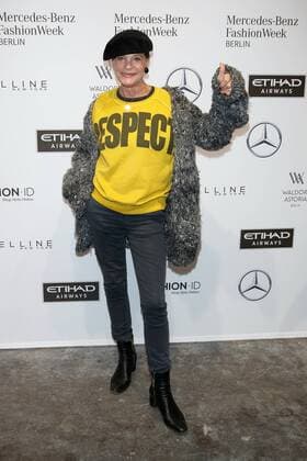 Barbara Engel - Ankunft zur Lena Hoschek Fashion-Show im Rahmen der Mercedes-Benz Fashion Week Berlin Spring Summer 2017 Collections im Kaufhaus Jandorf in Berlin am 17.01.2017. Mercedes-Benz Fashion Week Berlin Spring Summer 2017 Collections