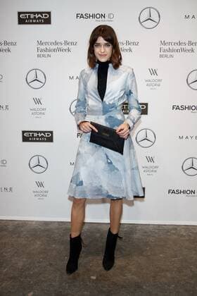 Marie Nasemann - Ankunft zur Hien Le Fashion-Show im Rahmen der Mercedes-Benz Fashion Week Berlin Spring Summer 2017 Collections im Kaufhaus Jandorf in Berlin am 17.01.2017. Mercedes-Benz Fashion Week Berlin Spring Summer 2017 Collections