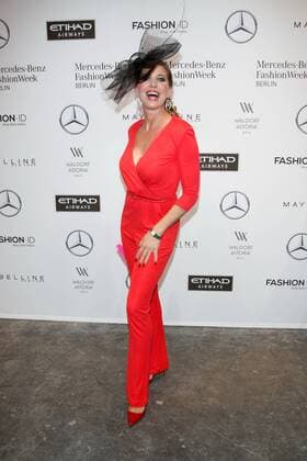 Maja Synke Prinzessin von Hohenzollern - Ankunft zur Riani Fashion-Show im Rahmen der Mercedes-Benz Fashion Week Berlin Spring Summer 2017 Collections im Kaufhaus Jandorf in Berlin am 17.01.2017. Mercedes-Benz Fashion Week Berlin Spring Summer 2017 Collections