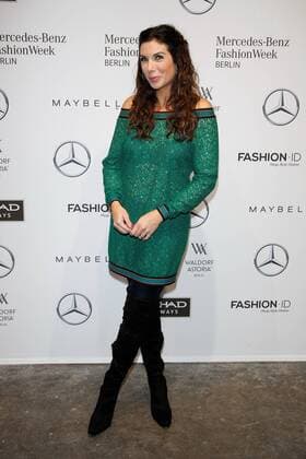 Alexandra Leinauer (Polzin) - Ankunft zur Riani Fashion-Show im Rahmen der Mercedes-Benz Fashion Week Berlin Spring Summer 2017 Collections im Kaufhaus Jandorf in Berlin am 17.01.2017. Mercedes-Benz Fashion Week Berlin Spring Summer 2017 Collections