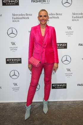 Natascha Ochsenknecht - Ankunft zur Riani Fashion-Show im Rahmen der Mercedes-Benz Fashion Week Berlin Spring Summer 2017 Collections im Kaufhaus Jandorf in Berlin am 17.01.2017. Mercedes-Benz Fashion Week Berlin Spring Summer 2017 Collections