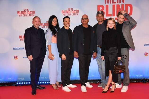 Alexander Held, Nilam Farooq, Kostja Ullmann, Saliya Kahawatte, Marc Rothemund, Anna Maria Mühe und Jacob Matschenz Premiere Mein Blind Date mit dem Leben Mathäser Filmpalast Kino Fernsehen Muenchen 17.01.2017