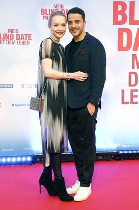 Janin Reinhardt und Kostja Ullmann bei der Weltpremiere des Kinofilms Mein Blind Date mit dem Leben im Mathäser Filmpalast. München, 17.01.2017 Foto:xD.xBedrosianx xFuturexImage