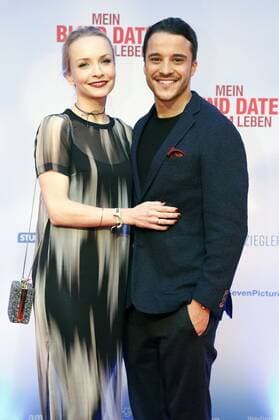 Janin Reinhardt und Kostja Ullmann bei der Weltpremiere des Kinofilms Mein Blind Date mit dem Leben im Mathäser Filmpalast. München, 17.01.2017 Foto:xD.xBedrosianx xFuturexImage