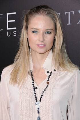 January 17, 2017 - Hollywood, CA, United States - 17 January 2017 - Hollywood, California - Genevieve Morton. 2017 The Space Between Us special Los Angeles screening held at Arclight Hollywood. Photo Credit: AdMedia Hollywood United States - ZUMAa123 20170117_zaa_a123_349