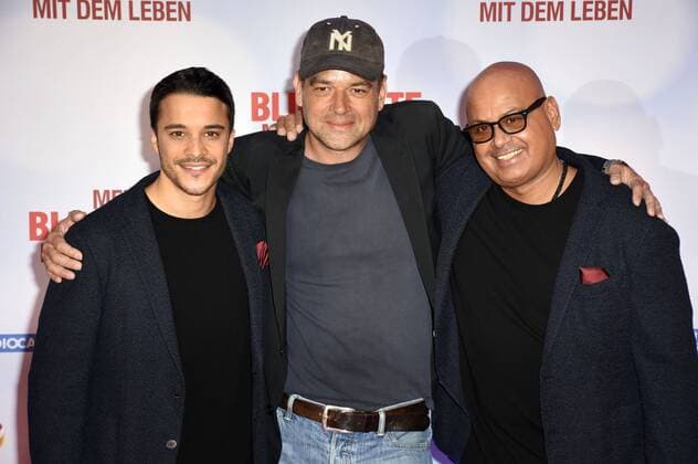 Kostja Ullmann, Marc Rothemund und Saliya Kahawatte bei der Weltpremiere des Kinofilms Mein Blind Date mit dem Leben im Mathäser Filmpalast. München, 17.01.2017 Foto:xP.xSchönbergerx xFuturexImage
