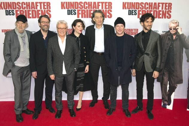 Michael Gwisdek, Robert Thalheim, Henry Hübchen, Antje Traue, Robert Glatzeder, Florian Panzner und Vladimir Korneev bei der Weltpremiere des Kinofilms Kundschafter des Friedens im Kino International. Berlin, 17.01.2017 Foto:xK.xWernerx xFuturexImage