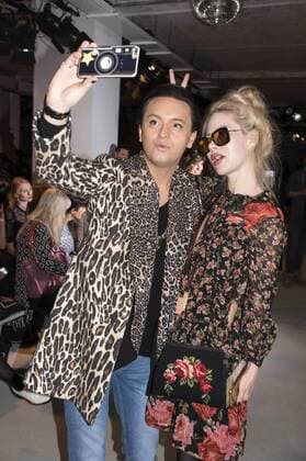 Julian F.M. Stoeckel und Loulou von Brochwitz bei der Rebekka Ruetz Fashion Show auf der Mercedes-Benz Fashion Week Berlin Autumn Winter 2017. Berlin, 18.01.2017 Foto:xK.xWernerx xFuturexImage