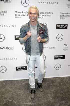 Julian David bei der Rebekka Ruetz Fashion Show auf der Mercedes-Benz Fashion Week Berlin Autumn Winter 2017. Berlin, 18.01.2017 Foto:xS.xGabschx xFuturexImage