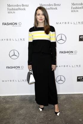Alice Dwyer bei der Laurel Fashion Show auf der Mercedes-Benz Fashion Week Berlin Autumn Winter 2017. Berlin, 18.01.2017 Foto:xS.xGabschx xFuturexImage