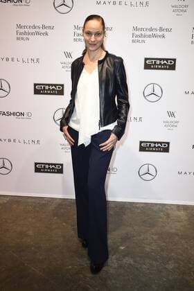 Jeanette Hain bei der Ankunft zur Laurel Modenschau am 18.01.2017 im Rahmen der Mercedes-Benz Fashion Week Herbst Winter 2017 in Berlin MBFW Fashionweek 2017 Januar in Berlin- Laurel Modenschau 