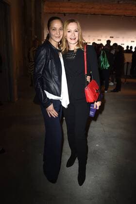 Jeanette Hain und Katja Flint bei der Ankunft zur Laurel Modenschau am 18.01.2017 im Rahmen der Mercedes-Benz Fashion Week Herbst Winter 2017 in Berlin MBFW Fashionweek 2017 Januar in Berlin- Laurel Modenschau 