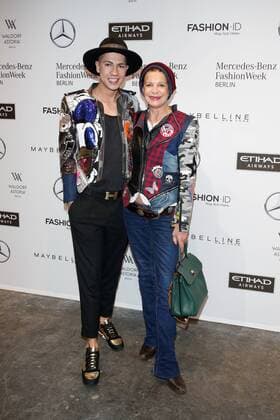 Maximilian Seitz und Barbara Engel - Ankunft zur Rebekka Ruètz Fashion-Show im Rahmen der Mercedes-Benz Fashion Week Berlin Spring Summer 2017 Collections im Kaufhaus Jandorf in Berlin am 18.01.2017. Mercedes-Benz Fashion Week Berlin Spring Summer 2017 Collections