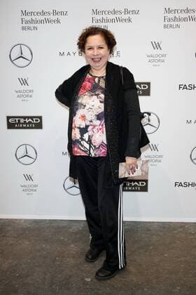 Franziska Traub - Ankunft zur Rebekka Ruètz Fashion-Show im Rahmen der Mercedes-Benz Fashion Week Berlin Spring Summer 2017 Collections im Kaufhaus Jandorf in Berlin am 18.01.2017. Mercedes-Benz Fashion Week Berlin Spring Summer 2017 Collections