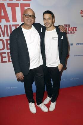 Saliya Kahawatte und Kostja Ullmann bei der Premiere des Kinofilms Mein Blind Date mit dem Leben im Kino in der Kulturbrauerei. Berlin, 18.01.2017 Foto:xS.xGabschx xFuturexImage