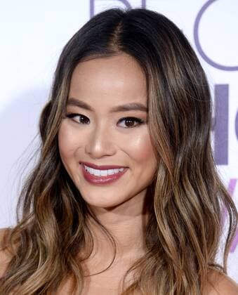 Actress Jamie Chung attends the 43rd annual People s Choice Awards at the Microsoft Theater in Los Angeles on January 18, 2017.  LAP20170118201 JIMxRUYMEN