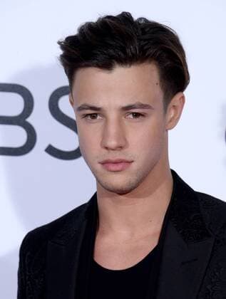 Internet personality Cameron Dallas attends the 43rd annual People s Choice Awards at the Microsoft Theater in Los Angeles on January 18, 2017.  LAP20170118206 JIMxRUYMEN
