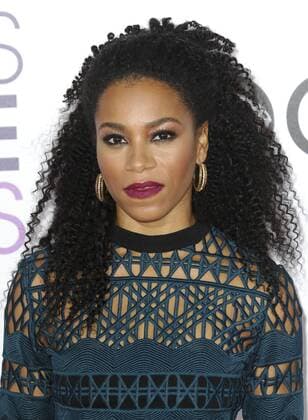 Kelly McCreary PEOPLE S CHOICE AWARDS: ARRIVALS Los Angeles Patrick Rideaux PicturePerfect