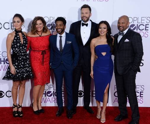 (L-R) Actors Susannah Fielding, Deborah Baker Jr., Shaun Brown, Joel McHale, Christine Ko and Chris Williams attend the 43rd annual People s Choice Awards at the Microsoft Theater in Los Angeles on January 18, 2017.  LAP201701182272 JIMxRUYMEN