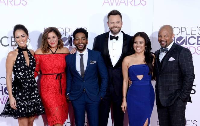 (L-R) Actors Susannah Fielding, Deborah Baker Jr., Shaun Brown, Joel McHale, Christine Ko and Chris Williams attend the 43rd annual People s Choice Awards at the Microsoft Theater in Los Angeles on January 18, 2017.  LAP201701182273 JIMxRUYMEN