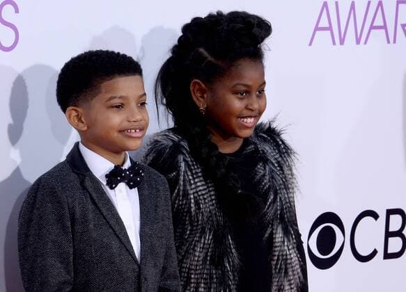 Actor Lonnie Chavis (L) and youth activist Khloe Kares attend the 43rd annual People s Choice Awards at the Microsoft Theater in Los Angeles on January 18, 2017.  LAP201701182257 JIMxRUYMEN