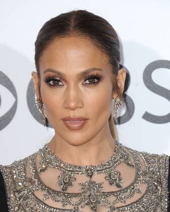 January 18, 2017 - Hollywood, California, U.S. - Jennifer Lopez attends The 43rd People s Choice Awards - Arrivals held at the Microsoft Theater L.A. Live in Los Angeles, California on January 18, 2017. 2017 Hollywood U.S. - ZUMAl86_ 20170118_zaf_l86_103