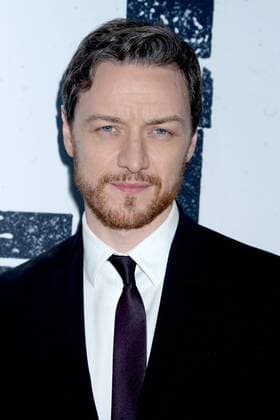 James McAvoy arrives on the red carpet at the New York Premiere of Split at SVA Theater on January 18, 2017 in New York City.  NYP20170118107 DENNISxVANxTINE