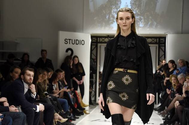 Model bei der Marcel Ostertag Fashion Show auf der Mercedes-Benz Fashion Week Berlin Autumn Winter 2017. Berlin, 18.01.2017 Foto:xF.xKernx xFuturexImage