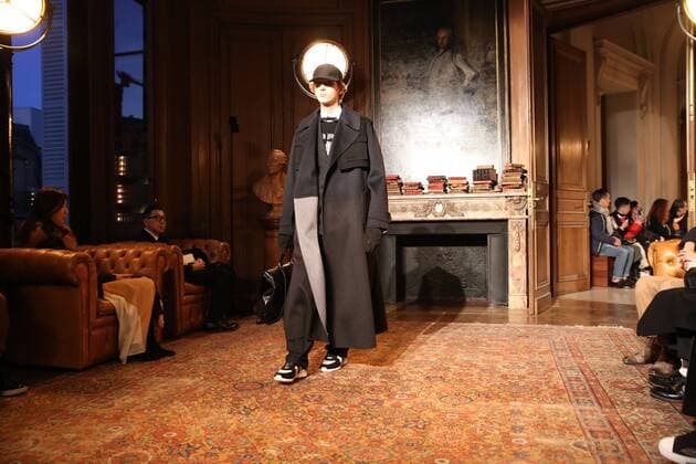 Paris Fashion Week - Valentino Modenschau Valentino - Fashion Week Mode - Valentino Collection - Paris - 18 01 2017 stephanechemin panoramic 