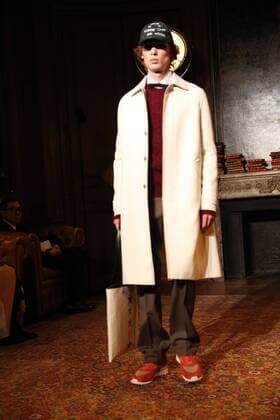 Paris Fashion Week - Valentino Modenschau Valentino - Fashion Week Mode - Valentino Collection - Paris - 18 01 2017 stephanechemin panoramic 