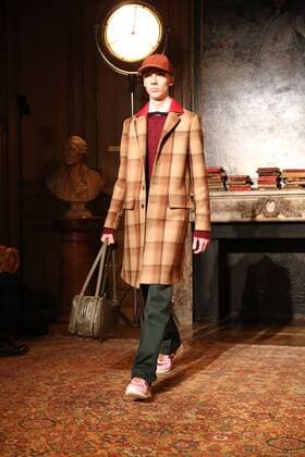 Paris Fashion Week - Valentino Modenschau Valentino - Fashion Week Mode - Valentino Collection - Paris - 18 01 2017 stephanechemin panoramic 