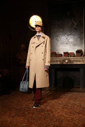 Paris Fashion Week - Valentino Modenschau Valentino - Fashion Week Mode - Valentino Collection - Paris - 18 01 2017 stephanechemin panoramic 