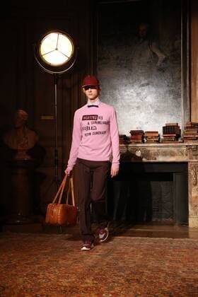 Paris Fashion Week - Valentino Modenschau Valentino - Fashion Week Mode - Valentino Collection - Paris - 18 01 2017 stephanechemin panoramic 