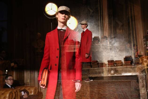 Paris Fashion Week - Valentino Modenschau Valentino - Fashion Week Mode - Valentino Collection - Paris - 18 01 2017 stephanechemin panoramic 