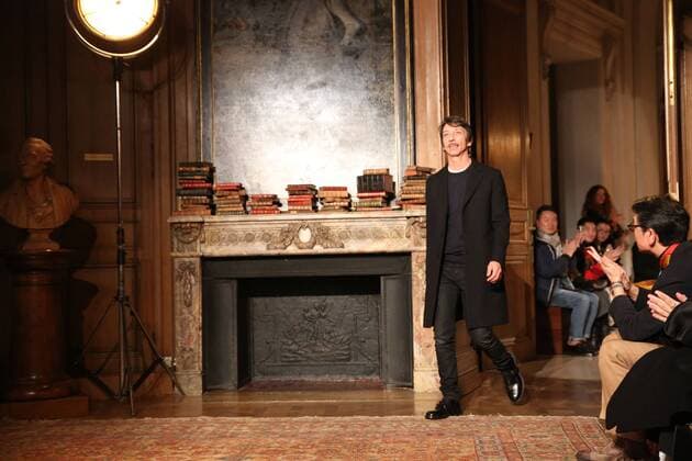 Paris Fashion Week - Valentino Modenschau Valentino Pierpaolo Piccioli - Fashion Week Mode - Valentino Collection - Paris - 18 01 2017 stephanechemin panoramic 